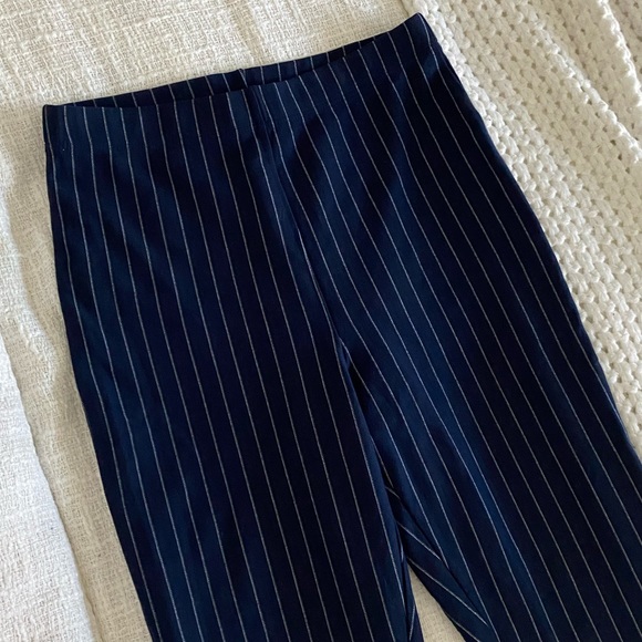 Forever 21 dark blue stripped leggings - Picture 3 of 9
